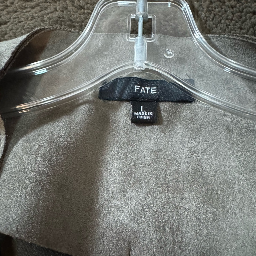 Fate Faux Suede Tie Waist Vest Tan & Brown Vest size Large - Picture 8 of 15